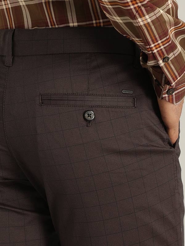Indian Terrain Men's Slim Fit Checkered Brown Trousers